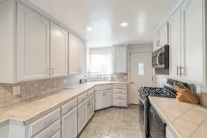 6 BD Home/Guest Suite, Pool - Downtown Mtn View - Image 4