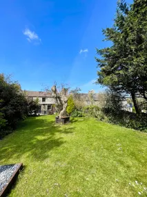 A Tranquil, quirky cottage with large garden - perfect for families - Image 5