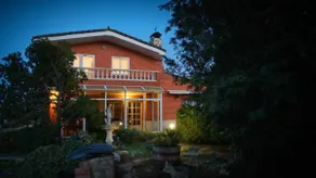Villa Pilarica-Chalet with a large garden and pool - Image 3