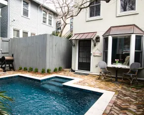 NOLA Guesthouse with Private Pool - Image 3
