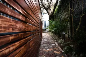 NOLA Guesthouse with Private Pool - Image 2