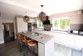 The Angel Holiday House - Image 2