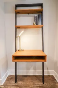 English Basement in Renovated 110 Year Old Row Home - Image 4
