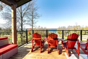 Spacious modern cottage with incredible views in the Bruce Peninsula - Image 3