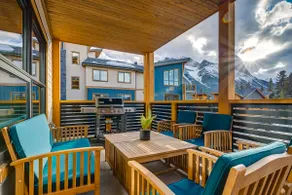 Luxury 1750sf Condo In DT Canmore Sleeps 10 - Image 2