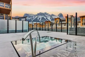 Luxury 1750sf Condo In DT Canmore Sleeps 10 - Image 4