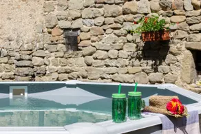 Stone house 4 pax with pool and garden - Image 3