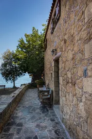 Traditional House KYMA, on the beach - Image 4