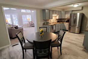 Cindy's Super Ranch Home - Image 4