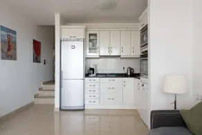 Enchanting Coastline Apartment - Image 5