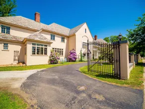 Entire Mansion · The Hamilton Mansion with Extraordinary Spaces - Image 2