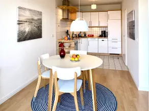 Simmerdeis by the harbor with exclusive sea views - Image 2