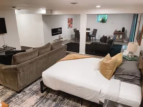 Entire lower level! King and Queen beds - 4 guests - Image 4