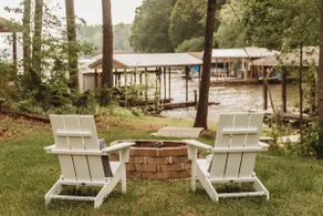Lakefront Gaston Getaway | 6BR | BBQ | Sleeps 22 - Image 3