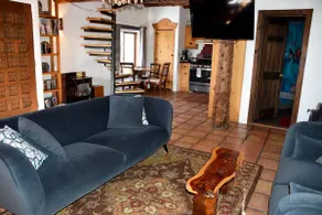 Charming Lodge w Jacuzzi, Walk to Arroyo Seco - Image 5