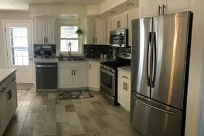 5br 4ba home near Table Rock Lake New pool. - Image 4