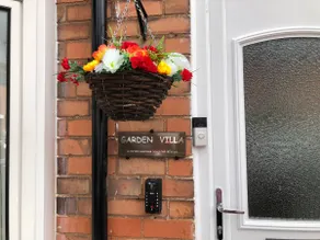 Luxury hi-spec large Victorian townhouse, sleeps 9.  Free wifi and feee parking. - Image 3