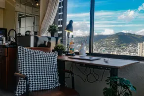 Deluxe Corner Studio(Mtn/Ocean View Great for WFH) - Image 2