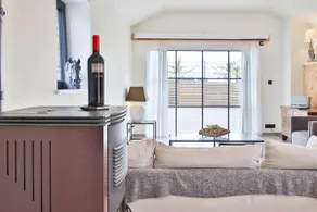 Comfortable, Spacious, Natural, Quiet - Image 3