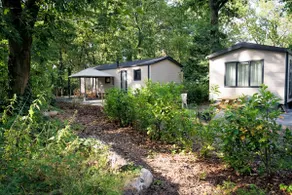 Twin cottages next to each other for family getaway - Image 2