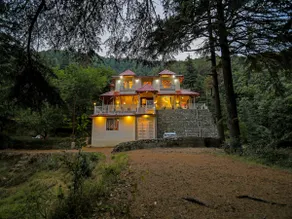 Vibhasa-The Scenic Solitude 6Br Villa Amidst Himalayas Near Kainchi Dham-Where BBQ and Bonfires Ignite the Adventure - Image 2