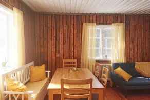 Cottage on a small farm with Lapland Dinner Kit - Image 4
