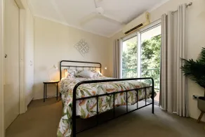 Charming CBD Apt 3bd 2bth - walk to Waterfront - Image 5