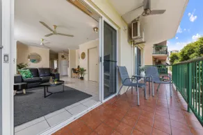 Charming CBD Apt 3bd 2bth - walk to Waterfront - Image 3