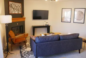 Great One Bedroom-Free Parking-Convenient Location - Image 4