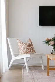 Centrally located heritage listed cottage - Image 2