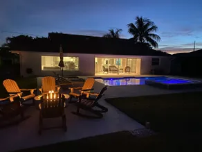 Charming 3BR Lake Home w/ Pool, Hot Tub & Fire Pit - Image 4