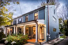 Charming Vintage House, Great Location w/Parking - Image 2
