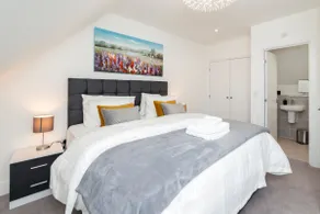 Greenfield's - New Modern 3 Bedroom Home - Johnstonen Close, Bracknell - Image 4