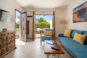 Apt Papagayo 170m from the sea in nudist complex - Image 3