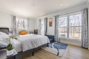 Stylish & Comfy |5★ Location, Deck, ♛4Br/3 Full BA - Image 5
