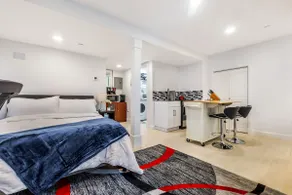 Stylish & Comfy |5★ Location, Deck, ♛4Br/3 Full BA - Image 4