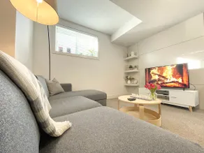 Modern & Spacious 1B - Close to UofC & Hospitals - Image 4