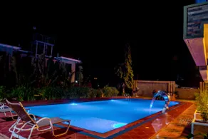 REAL HOME 3 - Image 2
