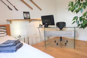 Superb new T3, 2 beds, 1 large desk, Championnet - Image 5