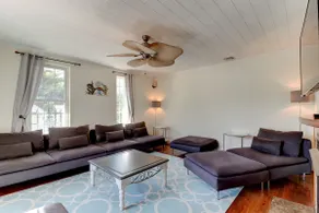 Beach Bungalow Across The Street From The Ocean - Image 5