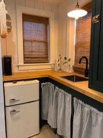 Beautiful, Unique, & Cozy Cedar Flat - Image 5