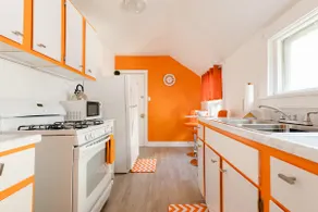 Sunstone Retreat • Stylish 1BR | 9 Min to Downtown - Image 4