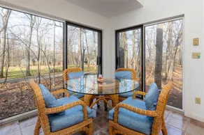 5 min to Ski! Bedroom w/o Steps Golden Tee SunRoom - Image 4
