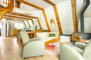 Mid-century 70s A-frame with wood fire & hot tub - Image 3