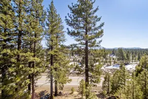 Luxe Private Truckee Getaway Near Lake Tahoe - Image 5