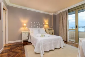 Beautiful apartment on Sardinero Beach. Free parking - Image 2