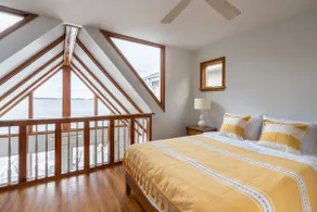The Harbor House: Beachfront Home 1 hour from NYC - Image 3
