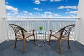 ☆Beachfront Oasis☆ Waffle Maker┃Hot Tubs┃TVs+Apps - Image 4