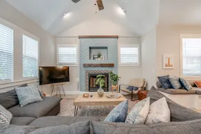 The Pearl Cottage House by the Riverwalk; HGTV - Image 4