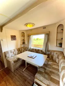 Poplar Lodge Log Caravan - Image 4